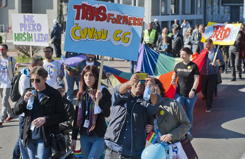 ЦРНА ГОРА СЕ УГЛЕДА НА ЕВРОПСКЕ ЗЕМЉЕ: Ђетићи стају пред олтар!