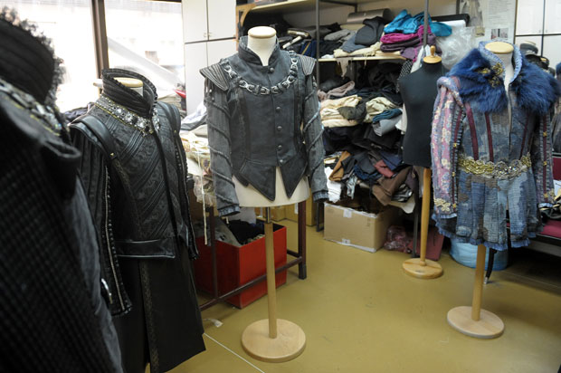 КОСТИМЕРИ ИЗ НАРОДНОГ ПОЗОРИШТА: Ово је права истина о томе како је радити са Гутовићем и Божовићем, један од њих је неподношљив