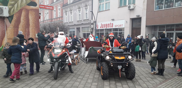 ДОЧЕК НОВЕ ГОДИНЕ: Приједорчанима ће певати Вики Миљковић