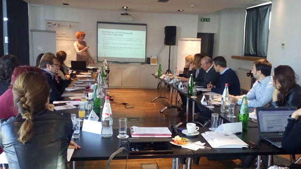 И ШЕФОВИ МОРАЈУ НА ЧАСОВЕ: На обукама за мање од годину дана око 4.000 државних службеника