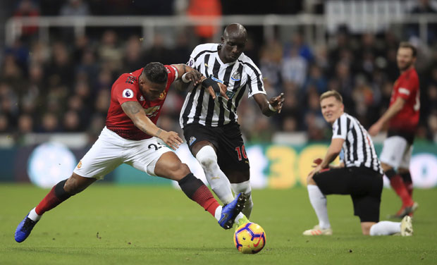 ПЛ: Јунајтед наставио низ победа, Миливојевић стрелац у победи Кристал Паласа