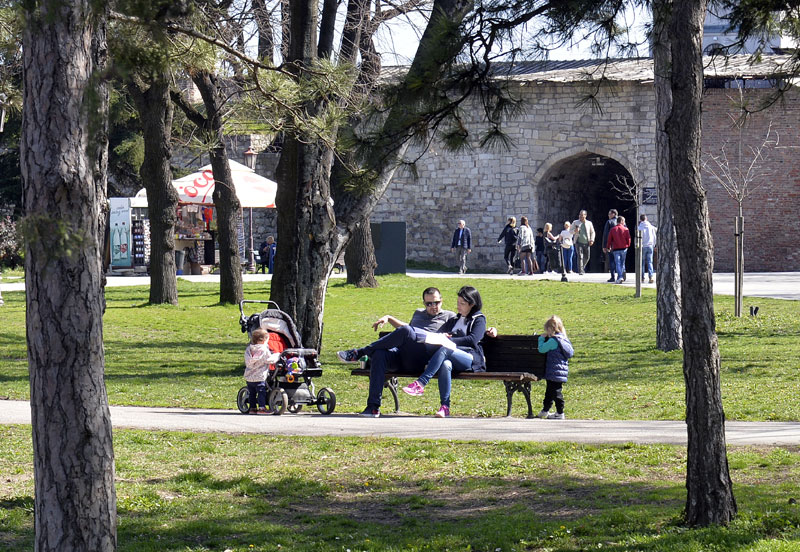 ВРЕМЕНСКА ПРОГНОЗА: За викенд 10, следеће недеље и до 15 степени