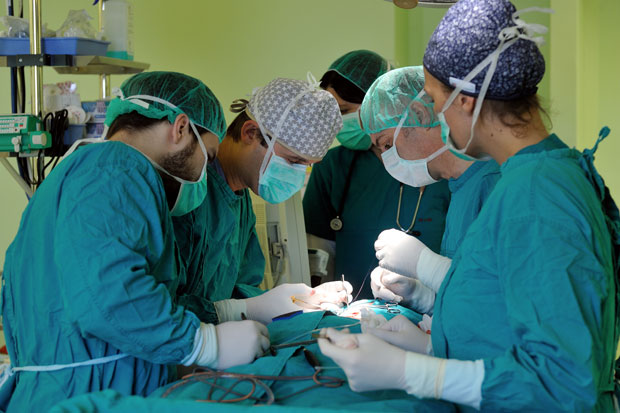 Повишица зауставља одлазак медицинара