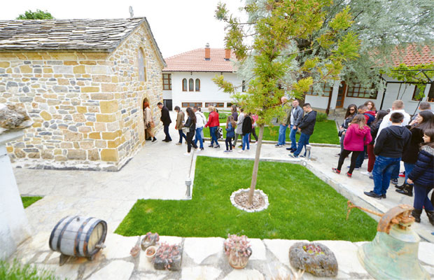 НАЈПЛЕМЕНИТИЈИ ПОДВИГ ГОДИНЕ: Чувари српских корена