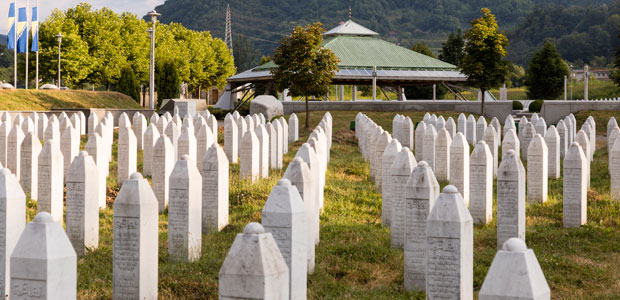 ДЕМАНТОВАНО САОПШТЕЊЕ СДА: Пронађена кеса са крзнима дивљих свиња није била испред капије Меморијалног центра у Поточарима