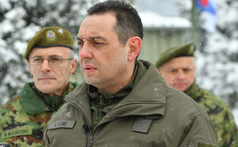 Вулин: Путин је одликовао Вучића, Јеремић с правом чека одликовање од Тачија