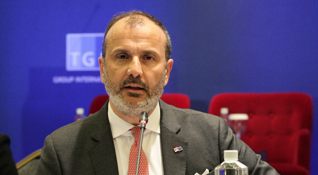 Фабрици: Таксе Приштине треба да буду укинуте одмах