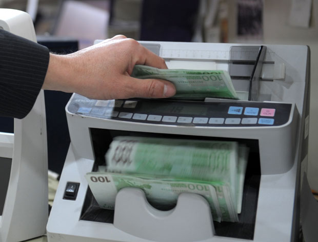 ПРИЈАВИЛО СЕ 7.770 СТАРИХ ДЕВИЗНИХ ШТЕДИША: Прва рата леже у августу 2019.