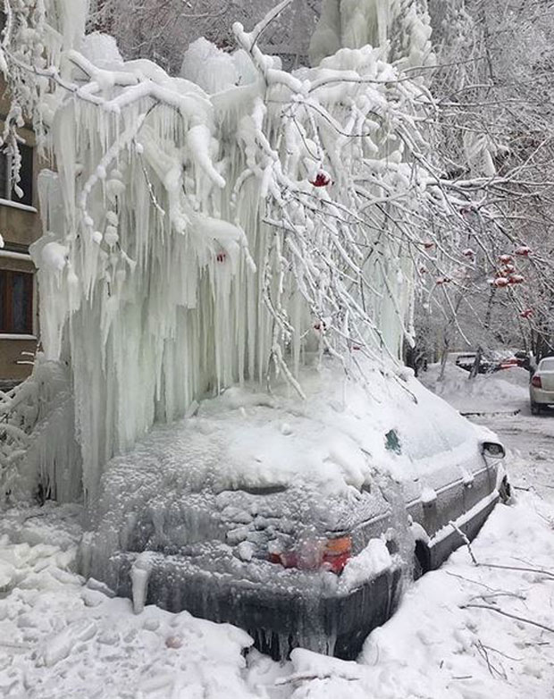 ТАКМИЧЕЊЕ У РУСИЈИ: Тражи се најчуднија ледена формација (ФОТО+ВИДЕО)