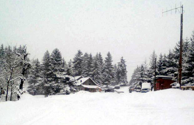 Снег се не предаје