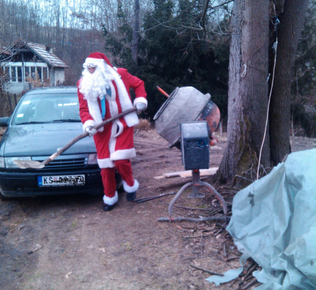 ЛЕПЕ ВЕСТИ ЗА СЕДМОЧЛАНУ ПОРОДИЦУ КРСТОЈЕВИЋ: Вода ће ускоро потећи са чесме у њиховом дому