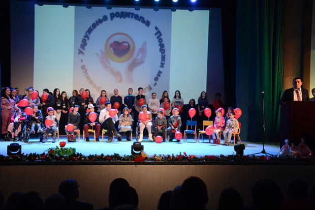 ХУМАНИТАРНА АКАДЕМИЈА У ЗВЕЧАНУ: Помоћ Републике Српске од 35 хиљада евра