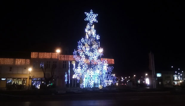 ВЕЛИКО ГРАДИШТЕ: Улични дочек православне Нове године уз пљескавице и ракију