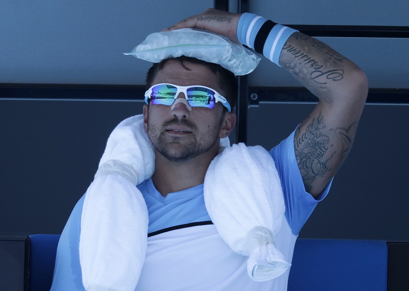 КАТАСТРОФАЛАН ДАН СРБА НА АО: Типсаревић узео сет, Лајовић и Кецмановић изгубили са нулом