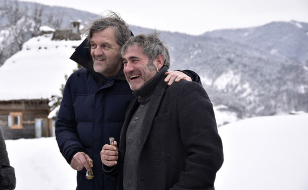 СЛАВЉЕ НА СТОТИНУ ЈЕЗИКА: У Мокрој Гори радно и парадно дочекана Нова година