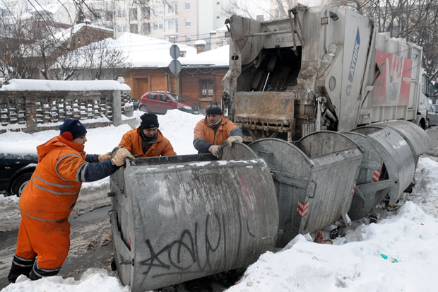 ИНИЦИЈАТИВА: Кључ од контејнера за сваку зграду?