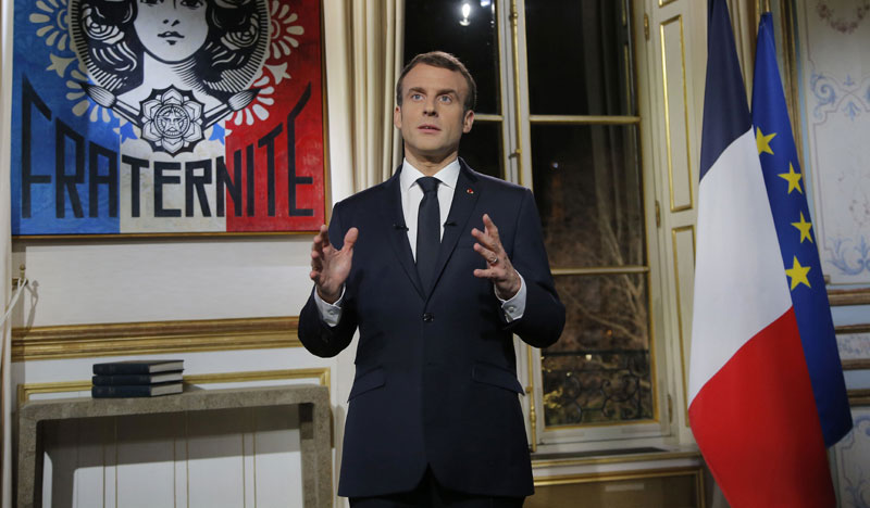 Макронов дијалог у 35 тачака