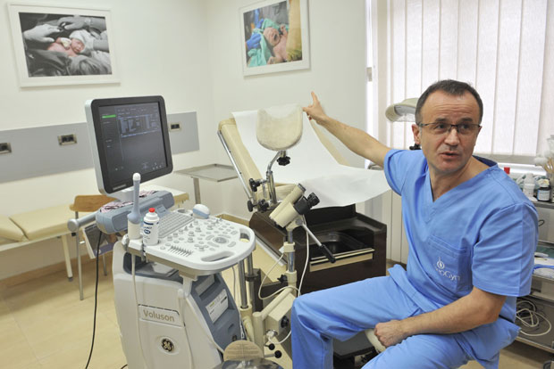 Три жене у Србији чекају материцу