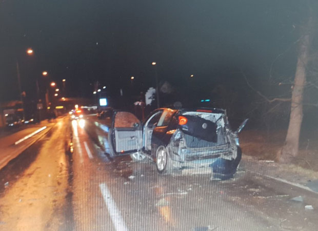 ПОСЛЕ ТРАГИЧНИХ НЕСРЕЋА КОД ЛАКТАША: Лекари се боре за живот 17-годишњакиње! 