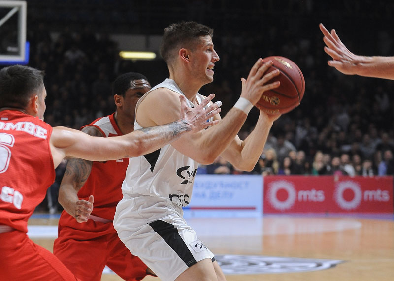 КАСНО БУЂЕЊЕ ЦРНО-БЕЛИХ: Партизан изгубио од Монака