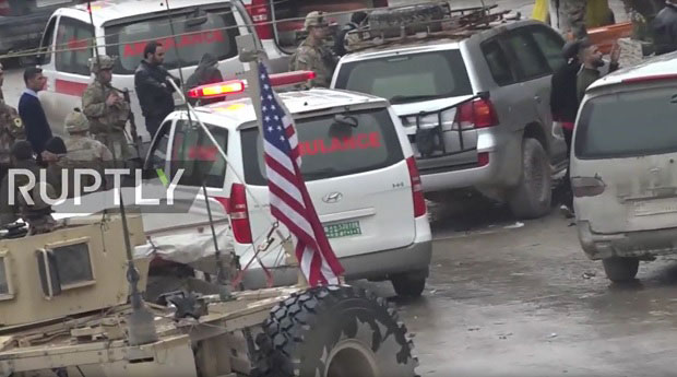 БОМБАШКИ НАПАД: Погинула 4 америчка војника и 12 цивила, најмање 19 рањених