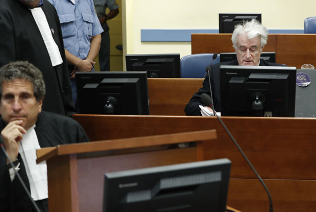 Kараџићев адвокат брани OВК