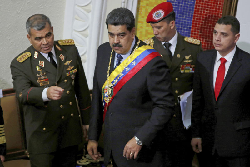 Мадуро на стакленим ногама