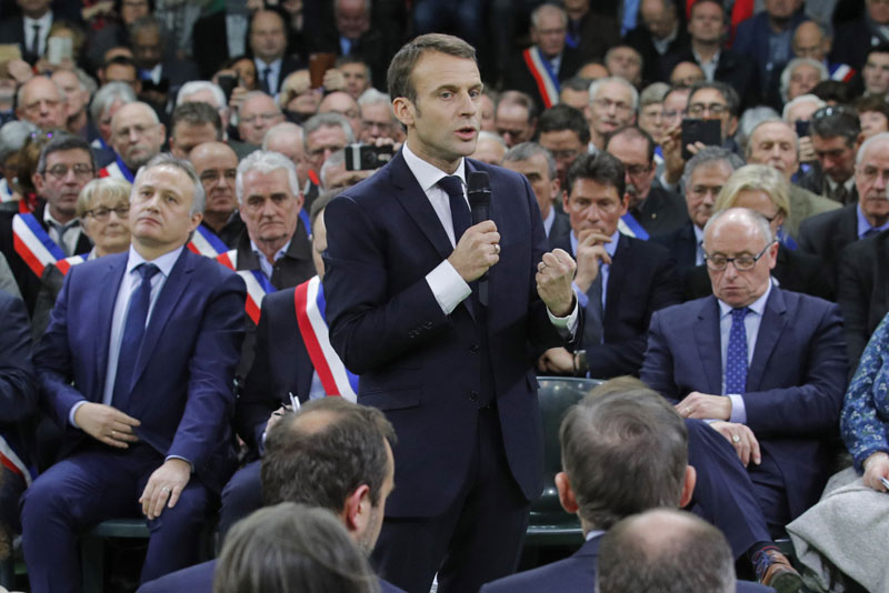 Прслуци не верују Макрону