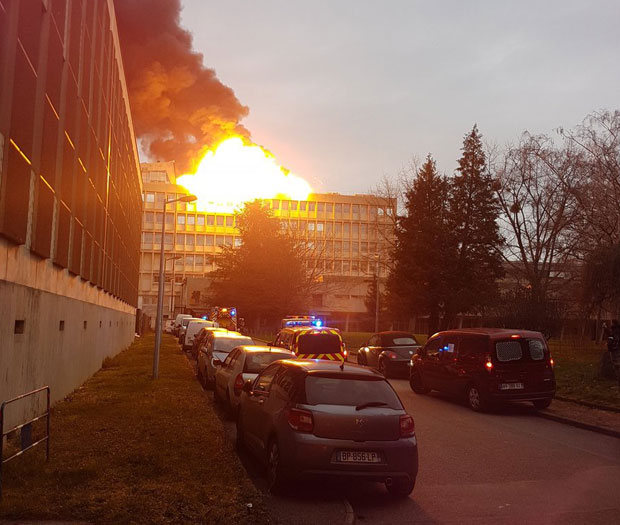 Експлозија гаса у библиотеци у Лиону (ВИДЕО)