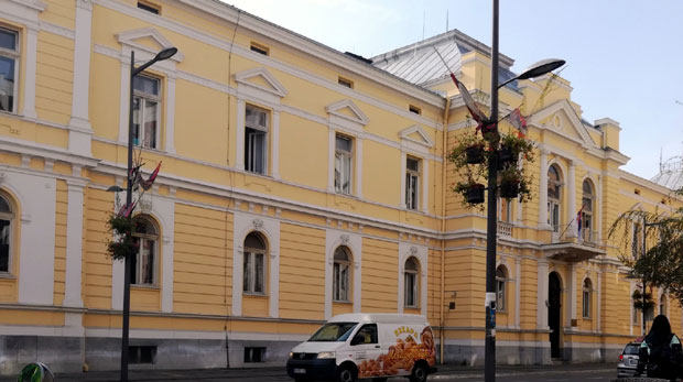 Мајка покојног инвалида умрла, а траже јој новац