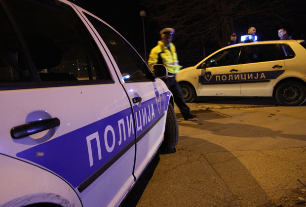 ХАПШЕЊЕ У ГРАДИШЦИ: Ножем пoсекао два младића