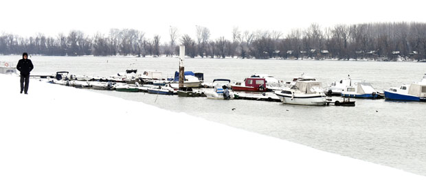 Поплаве чекамо спремни