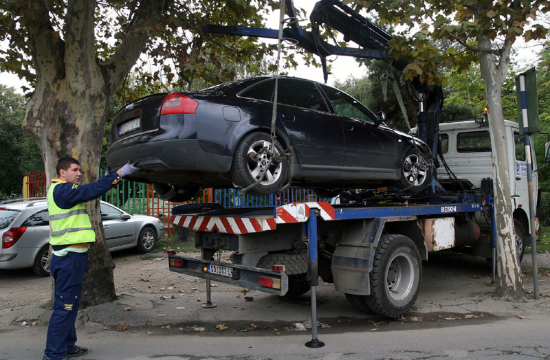   Паркинг сервис: Због посете Путина уклоњено скоро 400 аутомобила