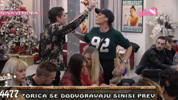 ИСПЛИВАЛЕ НАЈВЕЋЕ ТАЈНЕ ПОРОДИЦЕ ДРАГОЈЕВИЋ-СУБОТИЋ Брутална свађа Љубе и Давида направила општу пометњу у кући (ВИДЕО)