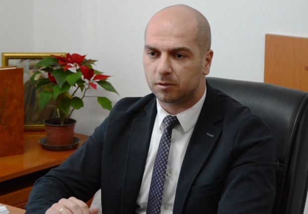 Симић: Брисел треба да изврши притисак на Приштину