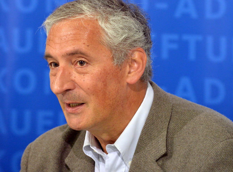 Преминуо професор економије Мирослав Прокопијевић