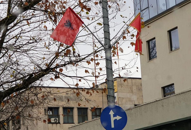 Орлови за Мету (ВИДЕО)