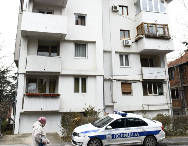 Професор математике због депресије избо мајку?
