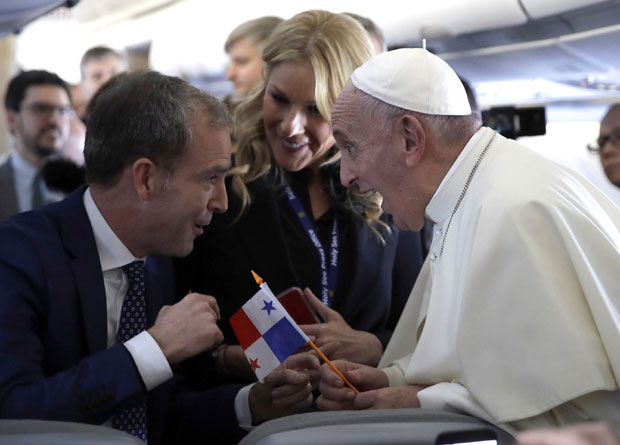 Папа кренуо у вишедневну посету Панами