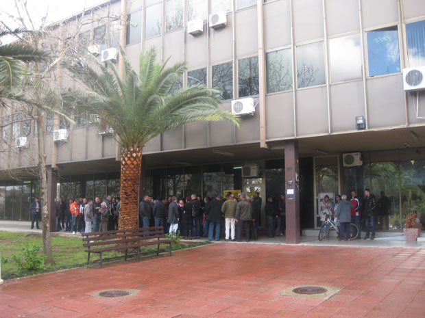 Покушали да скину скоро 2 милиона са рачуна општине Бар