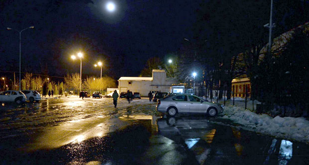 МАСОВНА ТУЧА МИГРАНАТА: Пакистанац избоден; Полиција одузела ножеве, палице и шрафцигере (ВИДЕО)