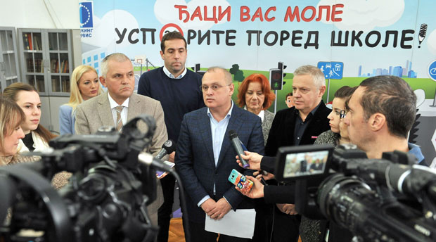 Весић: У 2018. ниједно дете у Београду није страдало у саобраћају