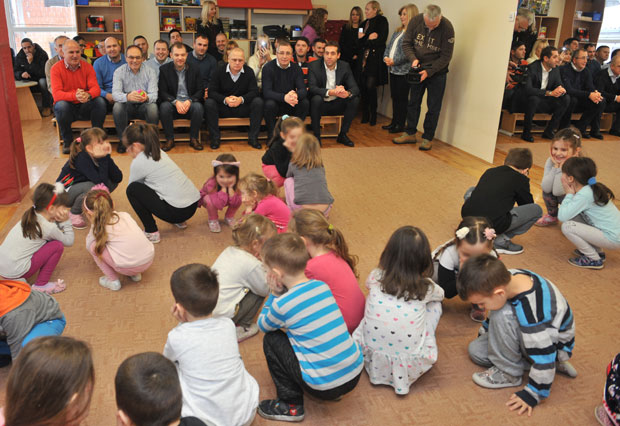 И Облачак добио воду!