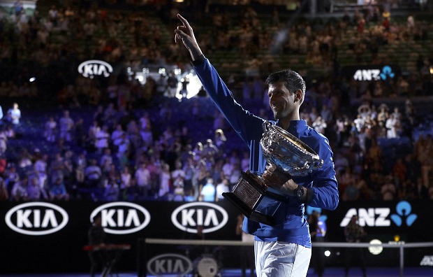 СВЕТСКИ МЕДИЈИ ОДУШЕВЉЕНИ НОВАКОМ: Застрашујуће, шоу једног човека, ураган у Мелбурну...