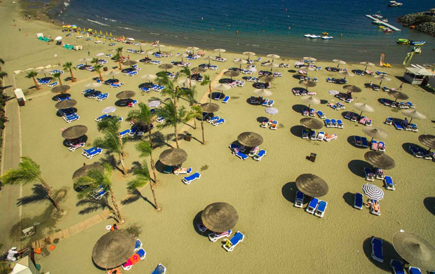 РАЗНОВРСТАН САДРЖАЈ ХОТЕЛА И САВРШЕНЕ ПЛАЖЕ: Све што прижељкујете на свом летовању можете наћи на нестварно лепом Кипру