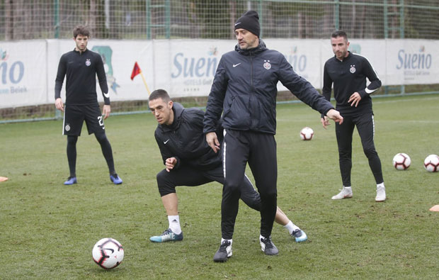 Мирковић: Нећемо шпијунирати Звезду!