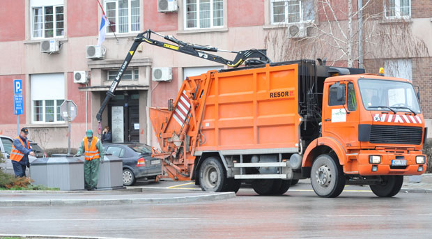 Нови Сад: Улажу у градску хигијену