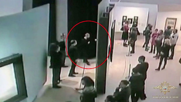 УХВАЋЕН КРАДЉИВАЦ КУИНЏИЈА: Руска полиција решила случај украдене слике Ај-Петри (ФОТО)