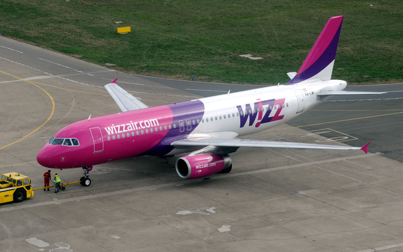 Виз ер уводи редовну линију од Београда до Лиона