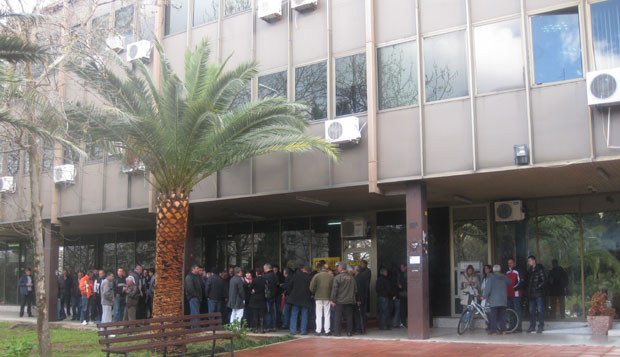 Украо са рачуна општине око 2 милиона евра глумећи извршитеља